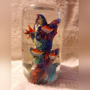VINTAGE ART 🎨 GLASS AQUARIUM FISH 🐠 CORAL PAPERWEIGHT WITH TALL OBLONG SHAPE